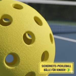 Detailansicht der Oberfläche eines weichen Pickleball Balls für Kinder zur Betonung der Sicherheit.